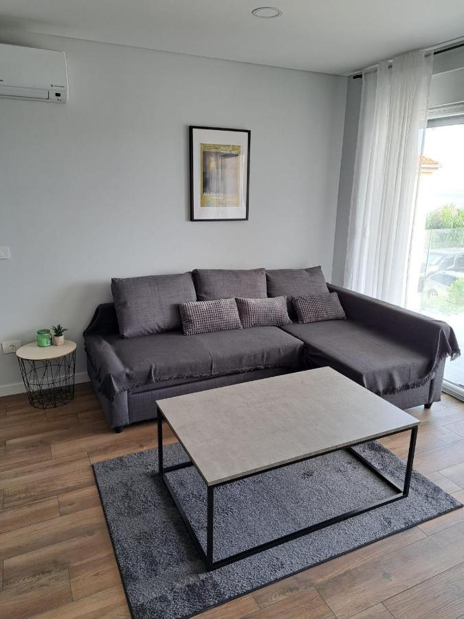 B & R Summer Breeze Apartments Нин Екстериор снимка