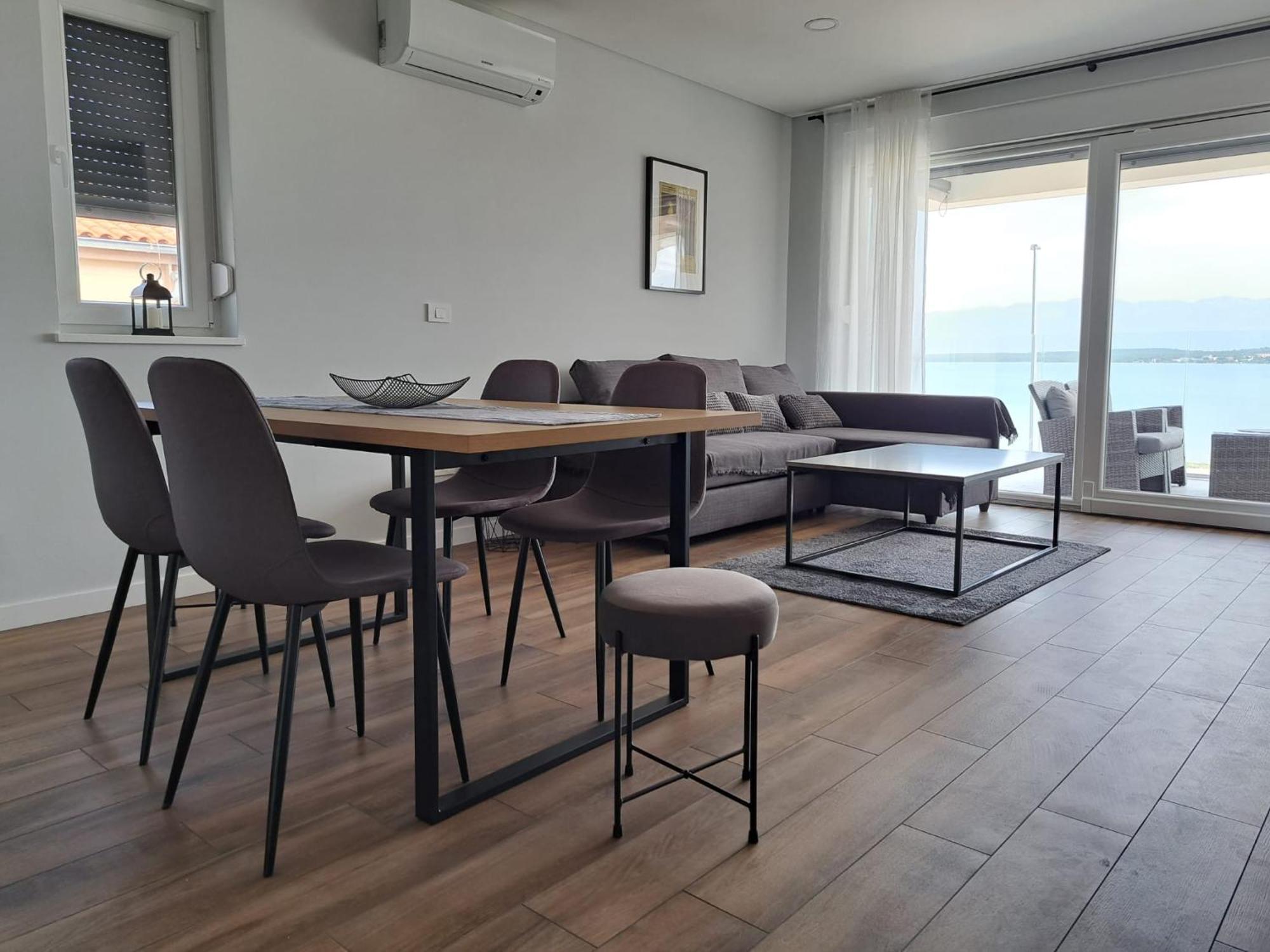 B & R Summer Breeze Apartments Нин Екстериор снимка