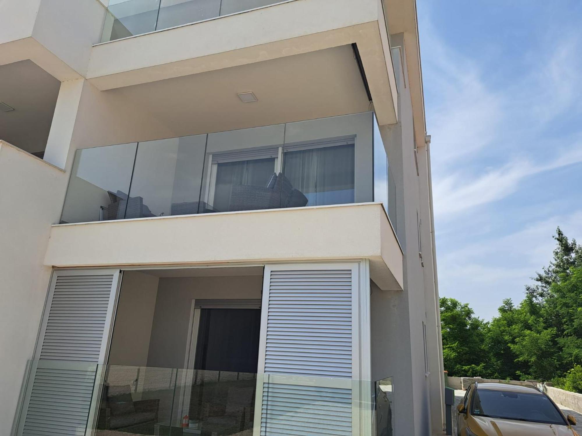 B & R Summer Breeze Apartments Нин Екстериор снимка