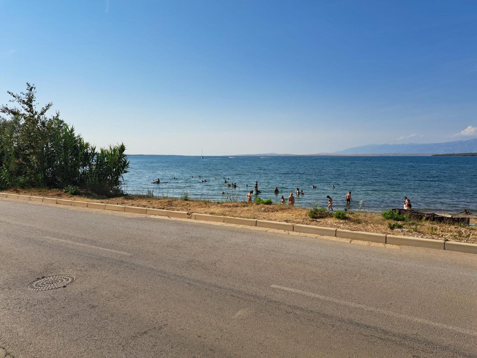 B & R Summer Breeze Apartments Нин Екстериор снимка