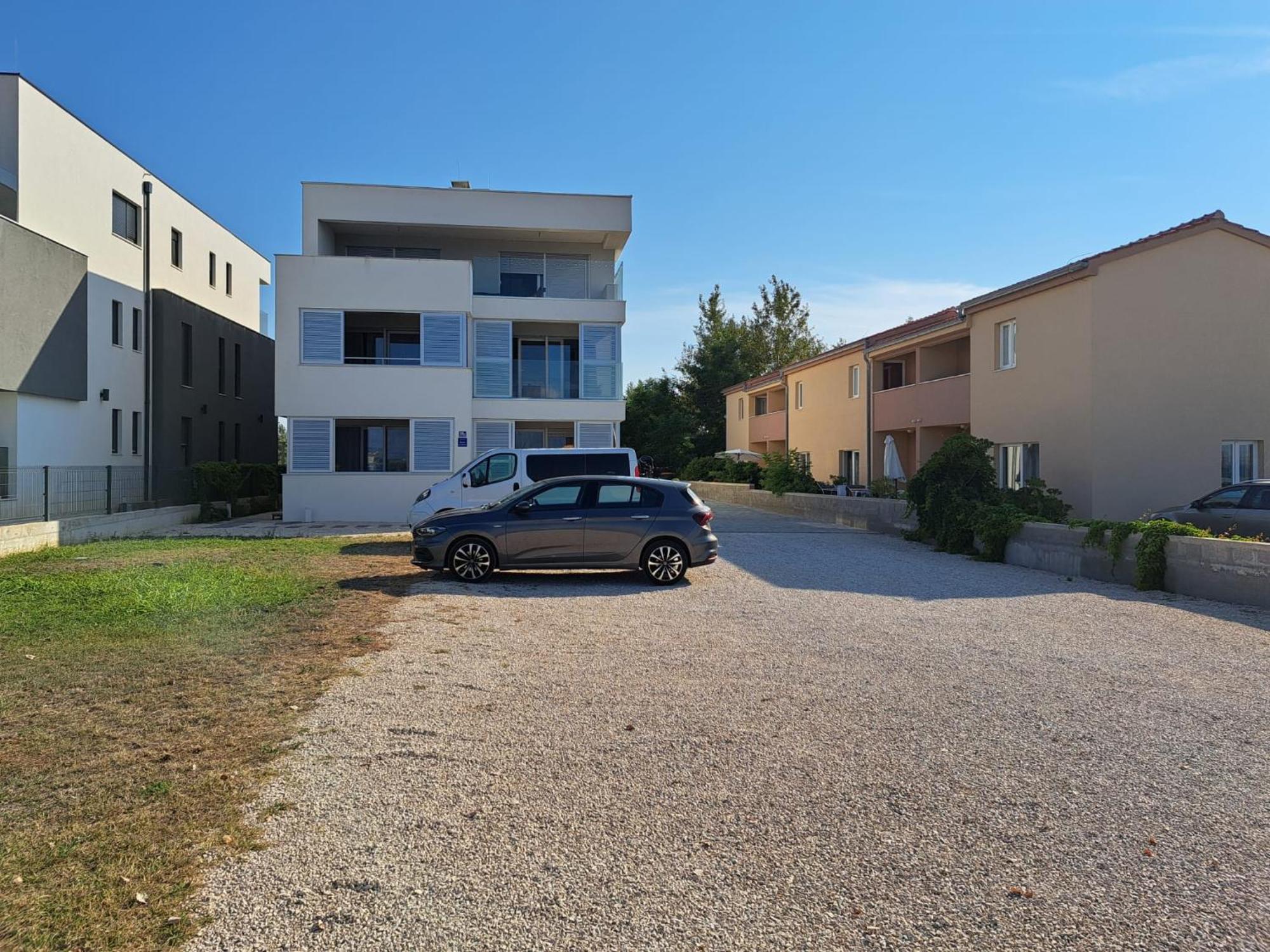 B & R Summer Breeze Apartments Нин Екстериор снимка